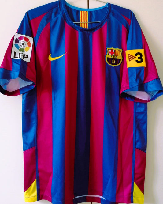 Camiseta Retro RONALDINHO 2005-06 Barcelona