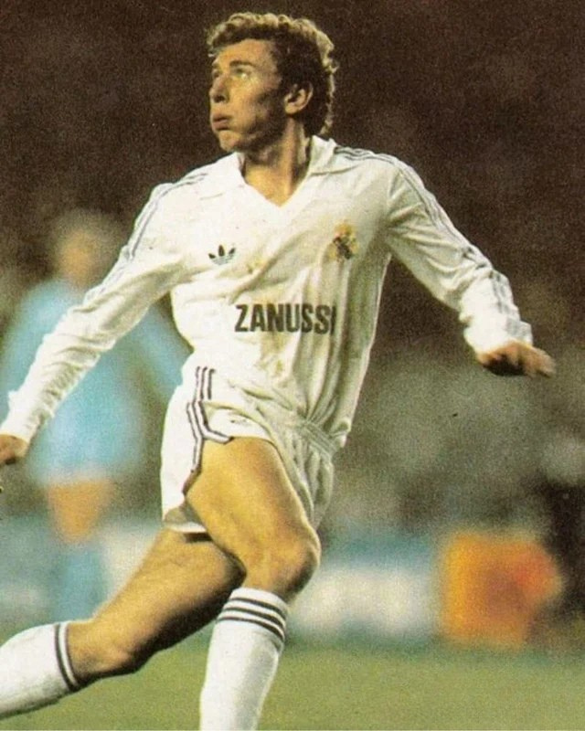 Camiseta Retro EMILIO BUTRAGUEÑO 1985-86 Real Madrid