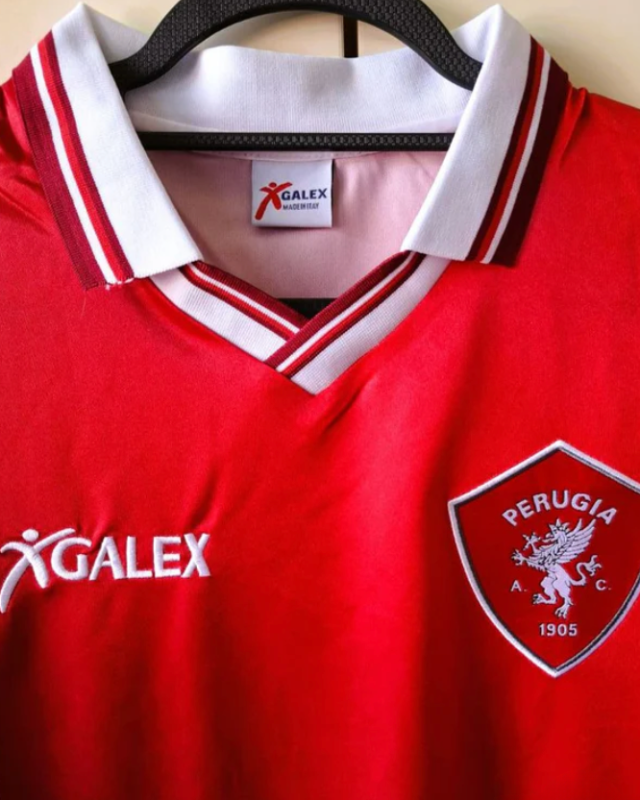 Camiseta Retro HIDETOSHI NAKATA 1998-99 Perugia