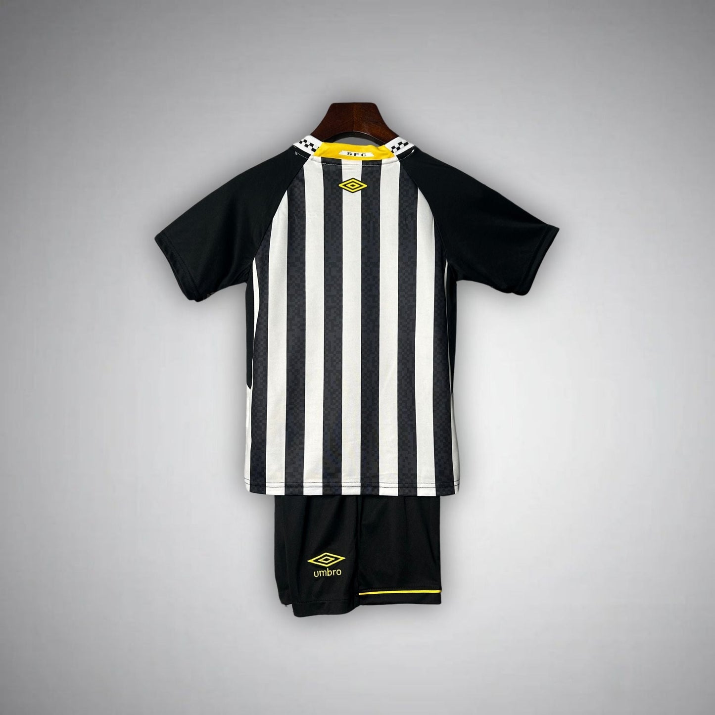 Kit Santos FC Visitante Niños 2025/26