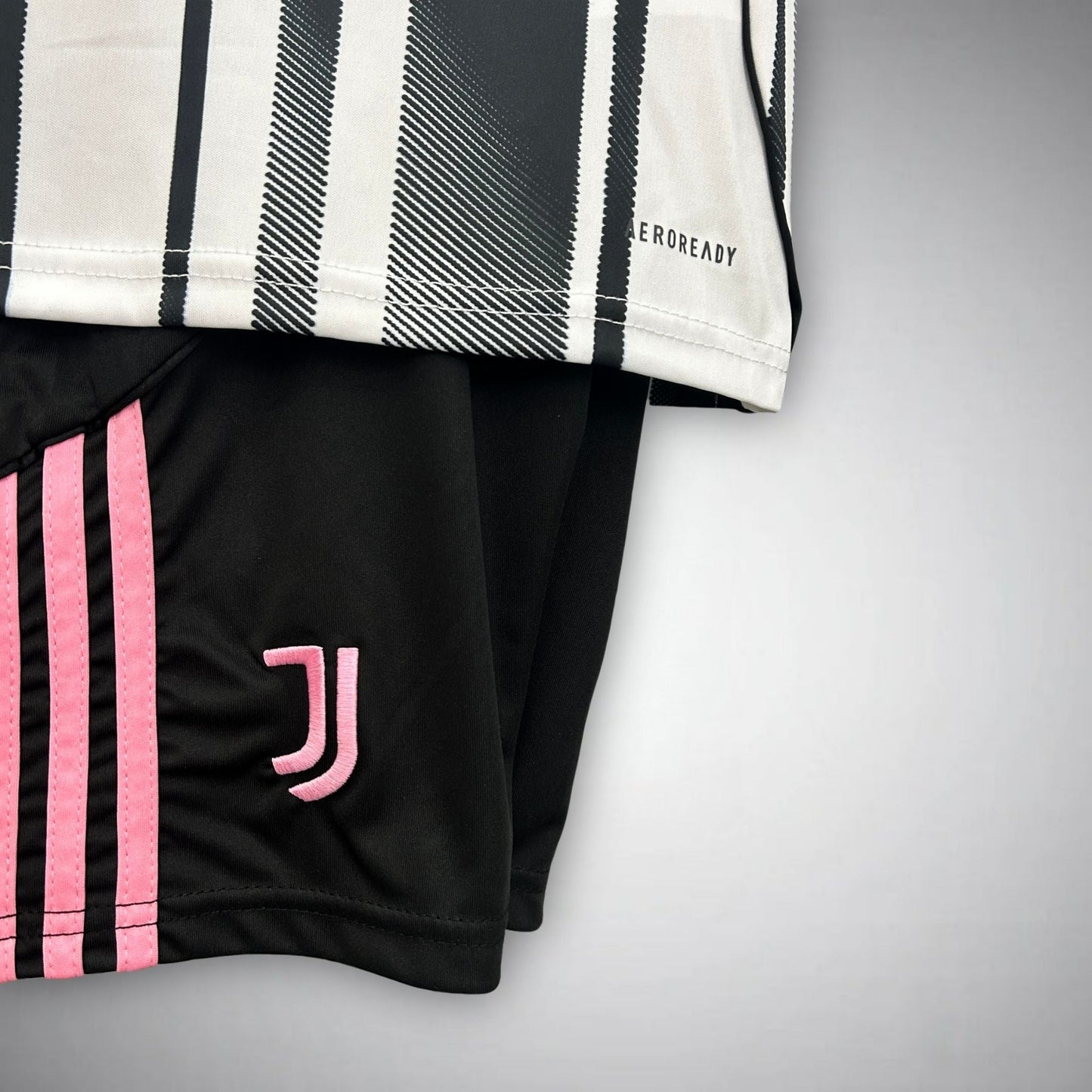 Camiseta Juventus Local Niños 2025/26