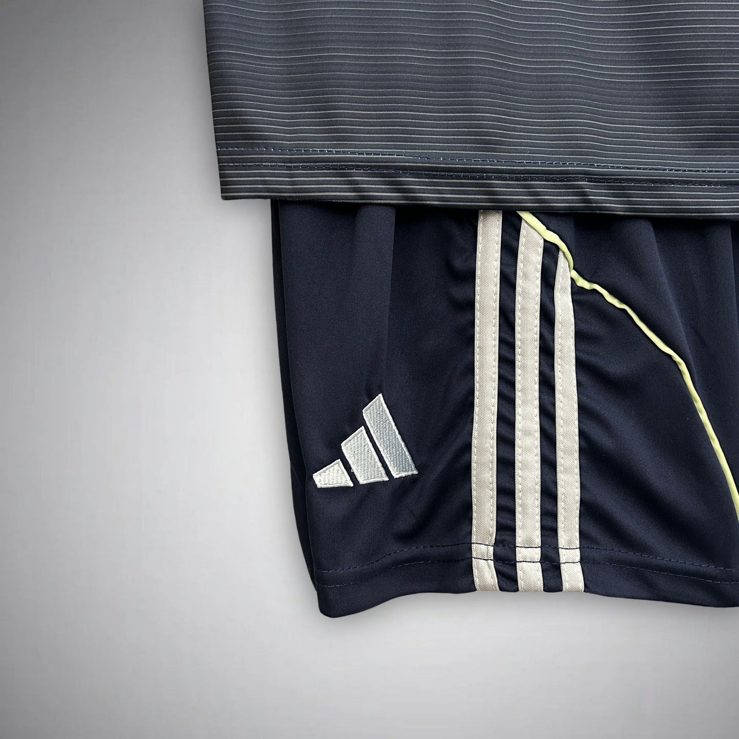 Camiseta Real Madrid Visitante Niños 2025/26
