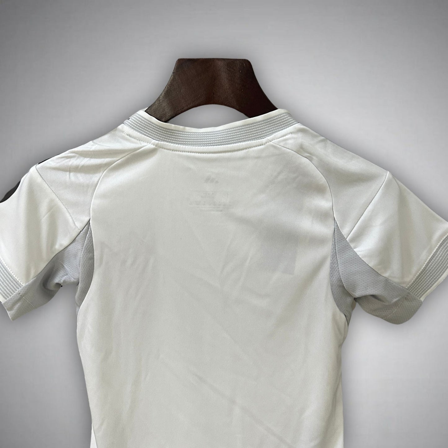 Camiseta Real Madrid Local Kit Niños 2025/26