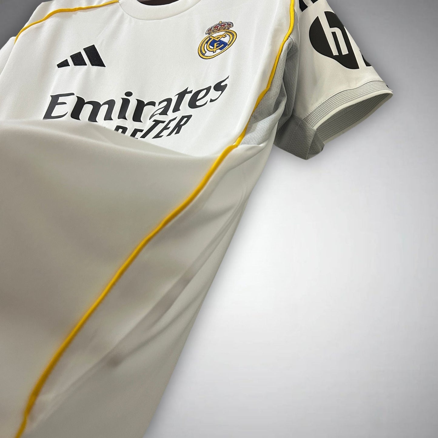 Camiseta Real Madrid Local 2025/26