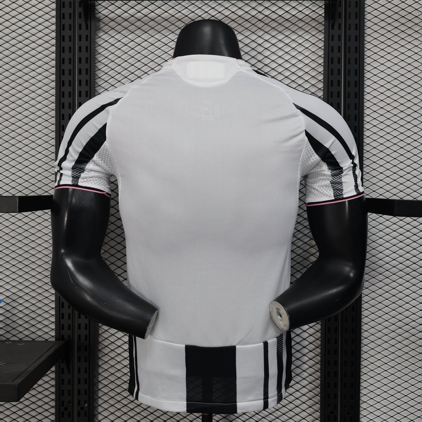 Camiseta Local Juventus Versión Jugador 25/26