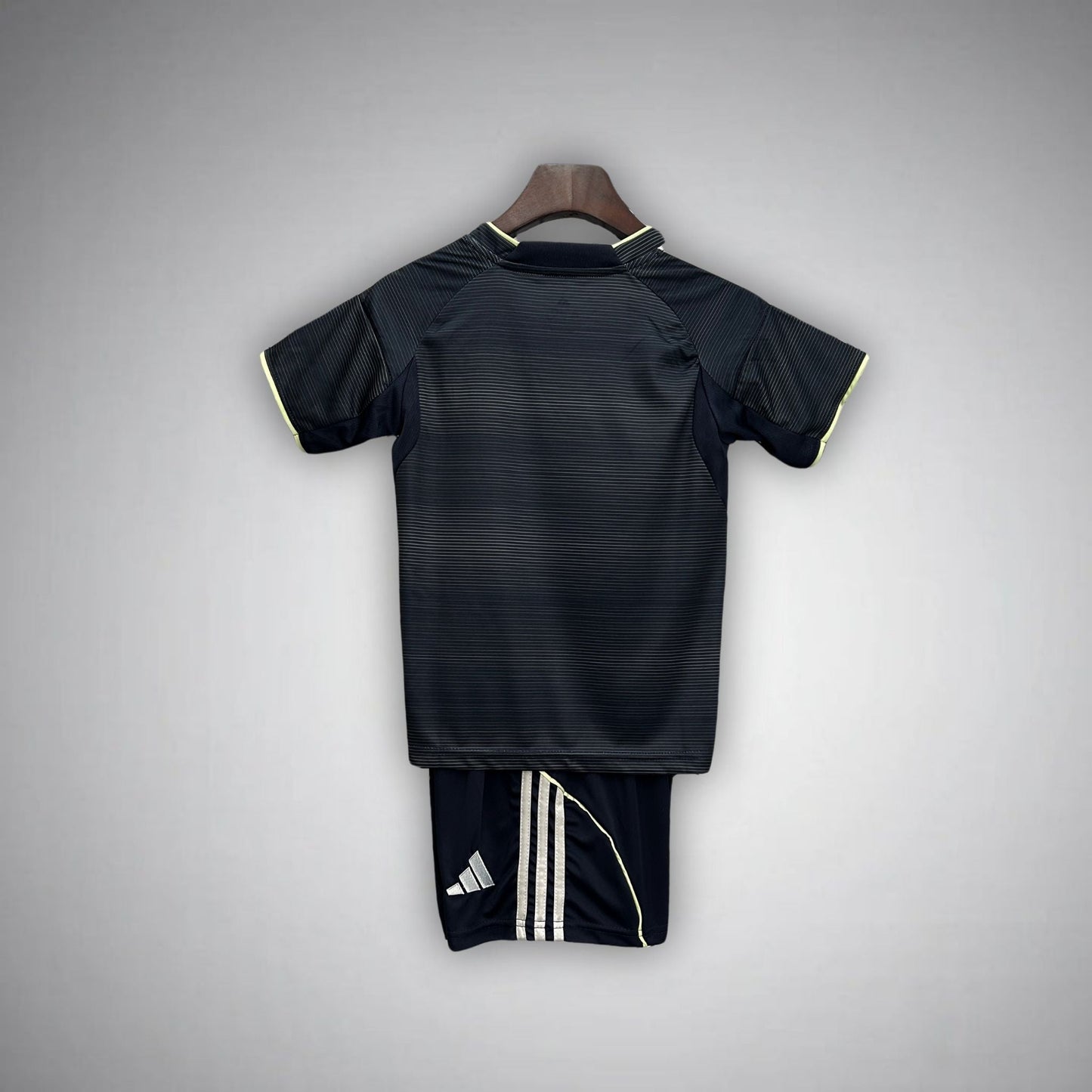 Camiseta Real Madrid Visitante Niños 2025/26