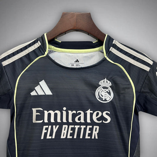 Kit Real Madrid Visitante Niños 2025/26