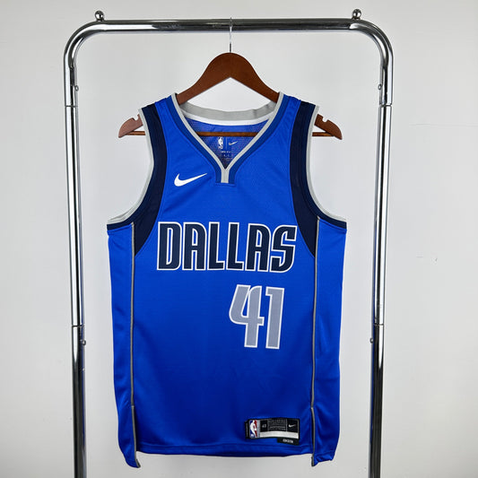 Dallas Mavericks 00/01