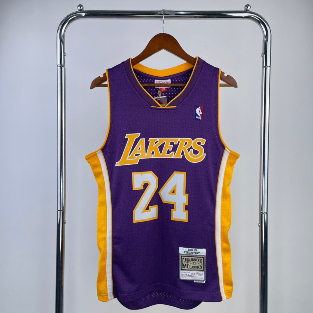 Los Angeles Lakers 03/04