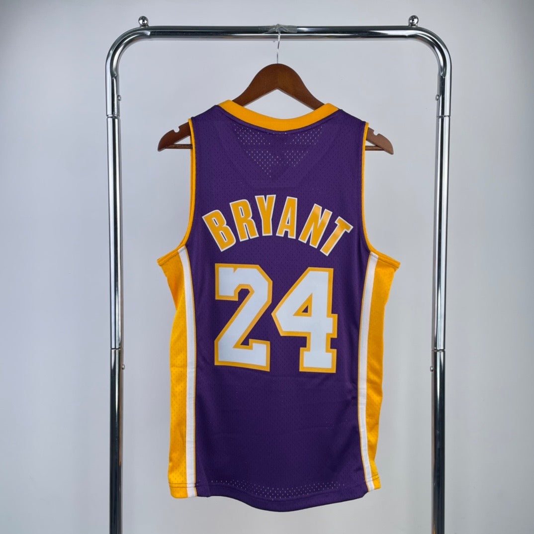 Los Angeles Lakers 03/04