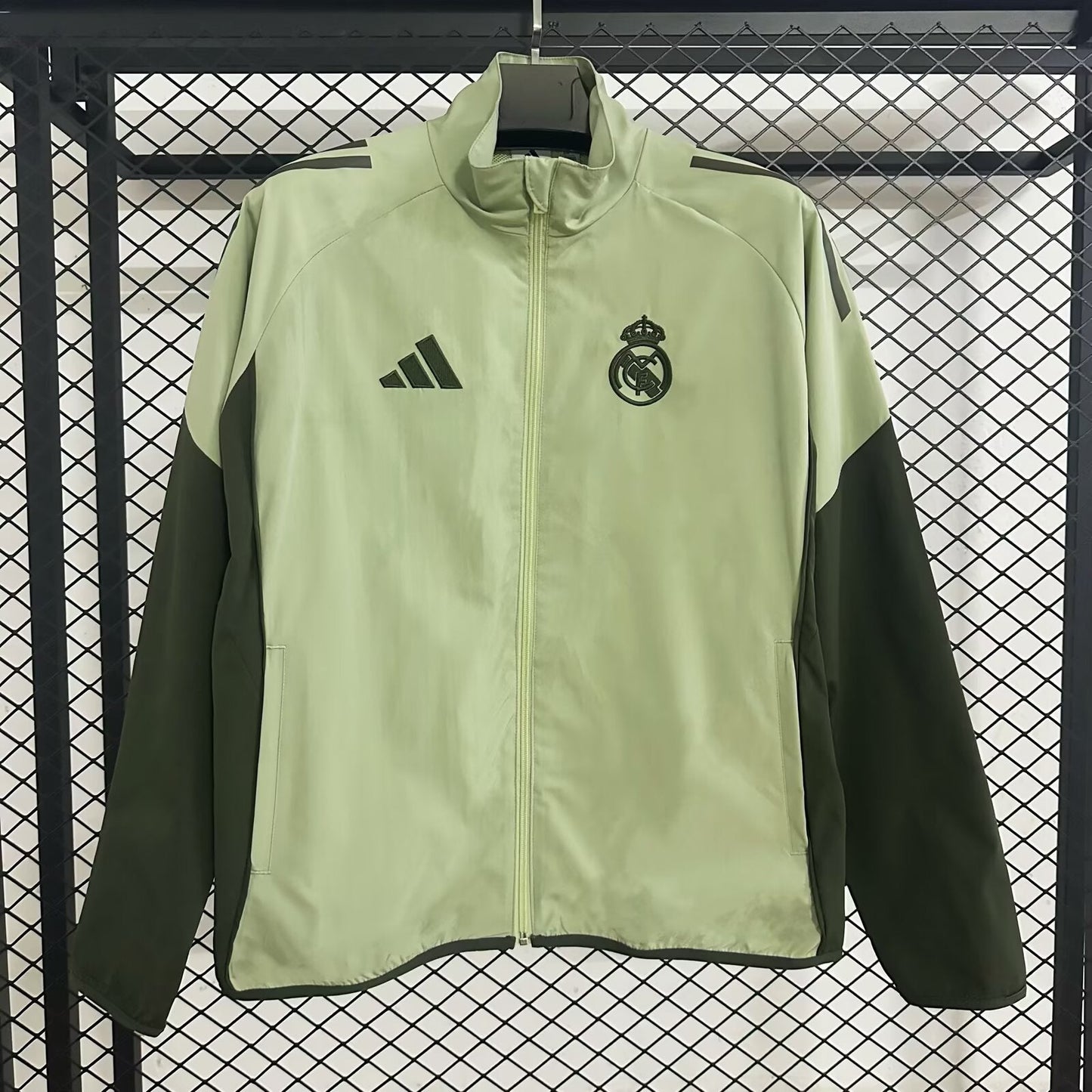 Campera Rompeviento Real Madrid 2025/2026