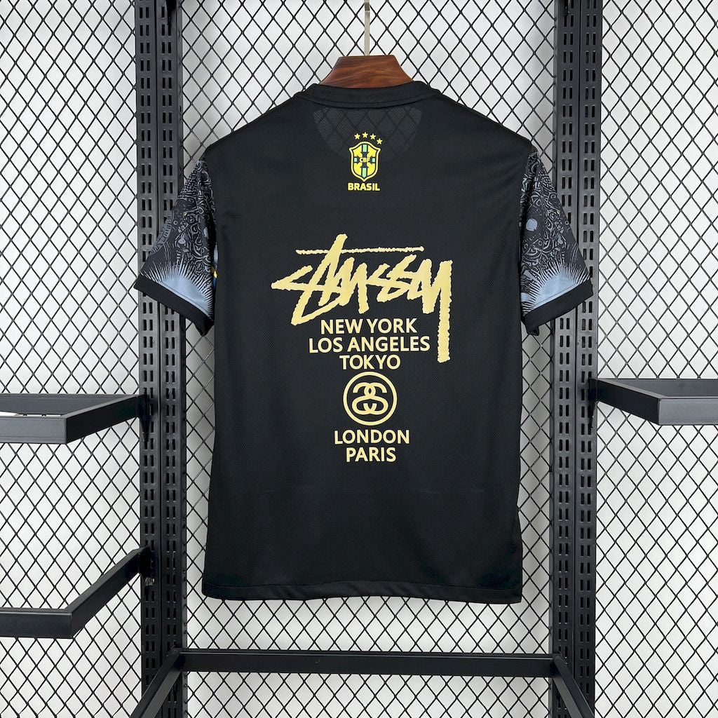 Camiseta Edicion Especial Brasil x Stussy