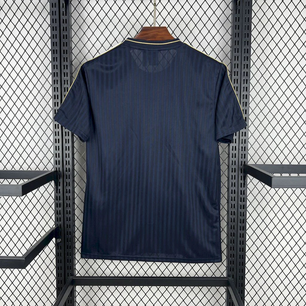 Camiseta Juventus Terrace Icons 25/26 S-XXL
