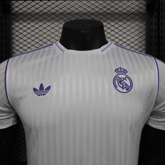 Camiseta Real Madrid Edición Especial Versión Jugador 25/26
