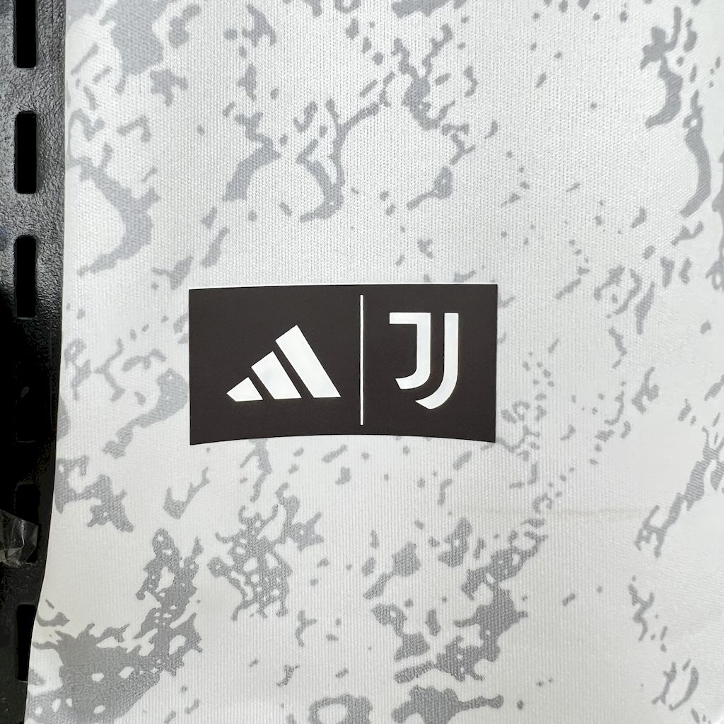 Camiseta Juventus Edición Especial Nassa 25/26
