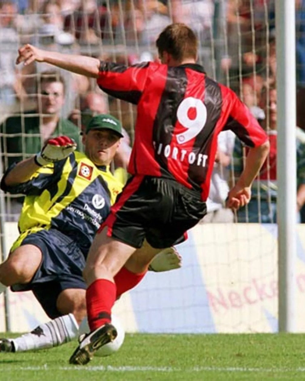 Camiseta Retro FJORTOFT JAN AGE 1999-00 Eintracht Frankfurt
