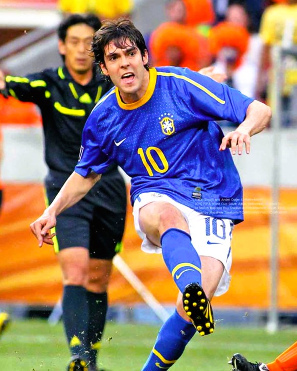 Camiseta Retro KAKA' RICARDO 2010-11 Brasil
