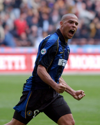 Camiseta Retro RONALDO 2001-02 Inter de Milan