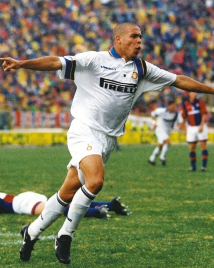 Camiseta Retro RONALDO 1997-98 Inter de Milan