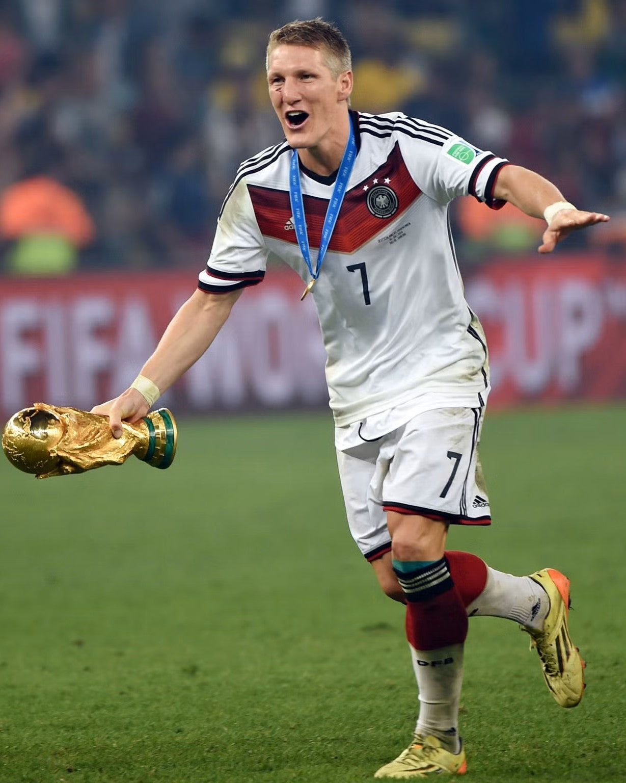 Camiseta Retro SCHWEINSTEIGER BASTIAN 2014-15 Alemania