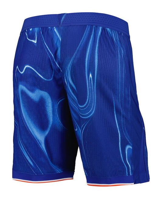 Short Chelsea local 2024/2025 vista sobre fondo blanco