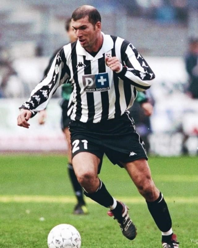 Camiseta Retro ZIDANE ZINEDINE 1999-00 Juventus