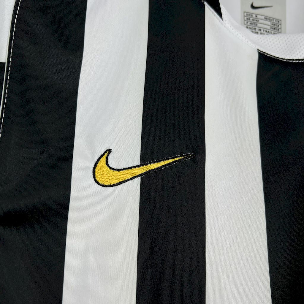 Camiseta Retro Juventus 02/03