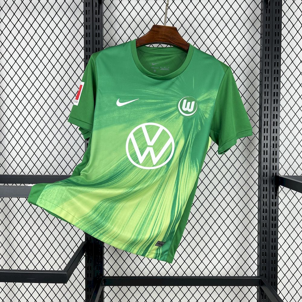 Camiseta Local Wolfsburgo 25/26