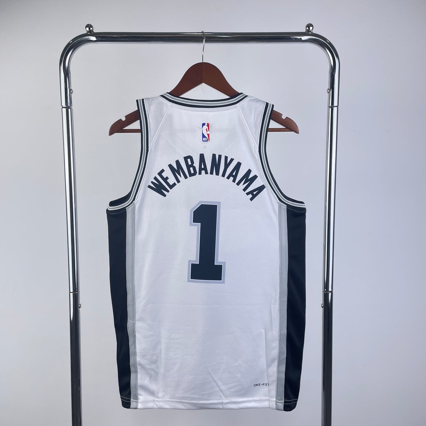 San Antonio Spurs Local 24/25