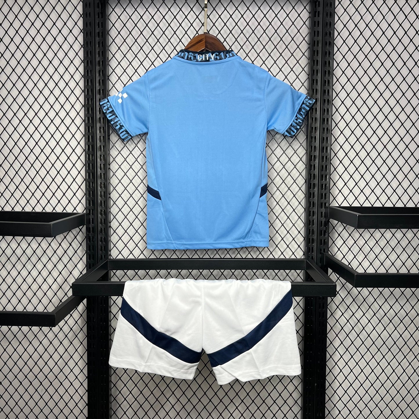 Kit Local Niño Manchester City 24/25