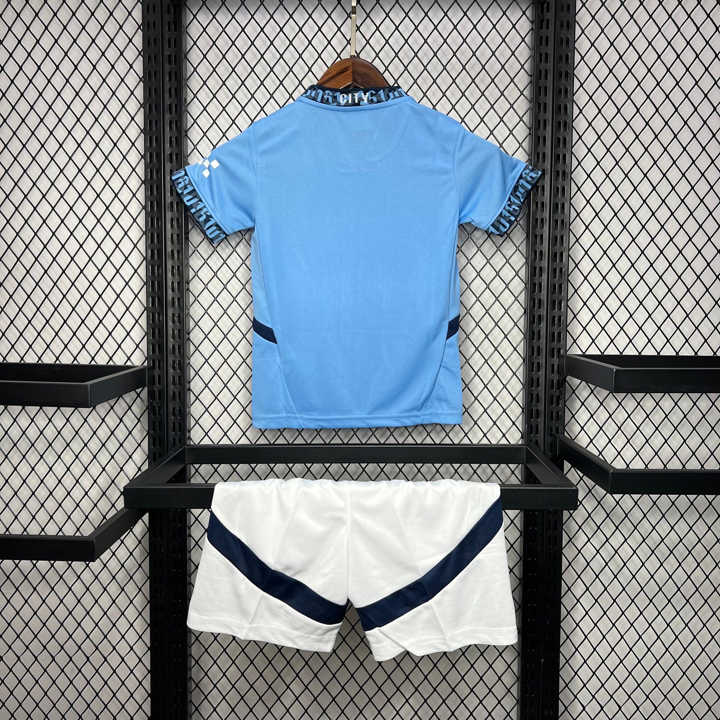 Kit Local Niño Manchester City 24/25