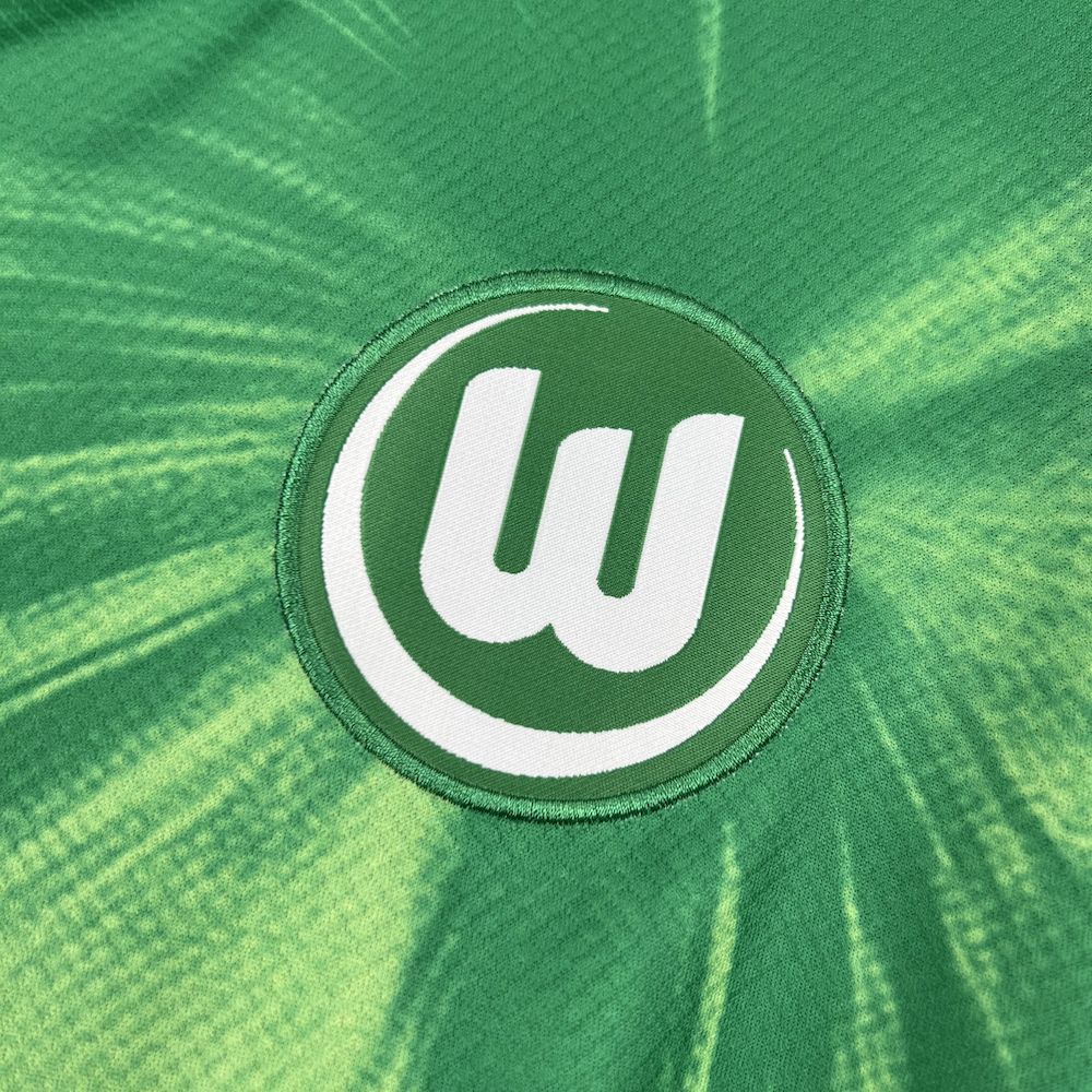 Camiseta Local Wolfsburgo 25/26
