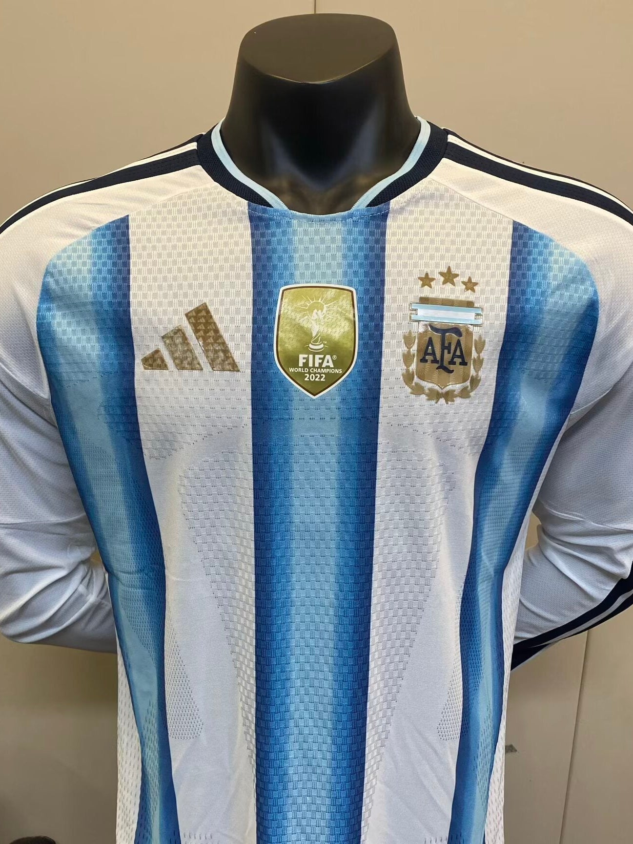 Player version Argentina home 2026 - Manga larga - Con parche campeón del Mundo