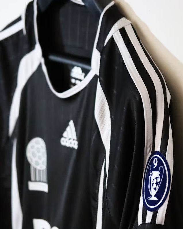 Camiseta Retro CARLOS ROBERTO 2006-07 Real Madrid