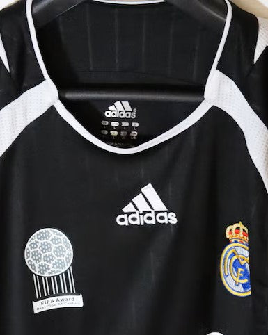 Camiseta Retro CARLOS ROBERTO 2006-07 Real Madrid