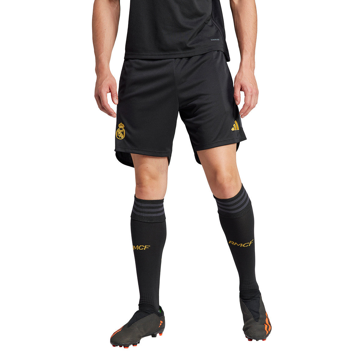 Short Real Madrid tercera 2023/2024 vista sobre fondo blanco