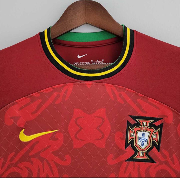 Camiseta Portugal "Vermelho Fado" Ed. Especial