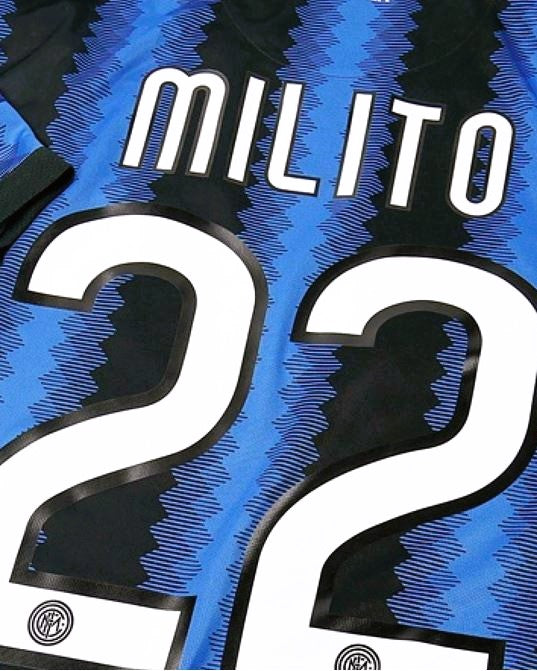 Camiseta Retro MILITO DIEGO 2010-11 Inter de Milan