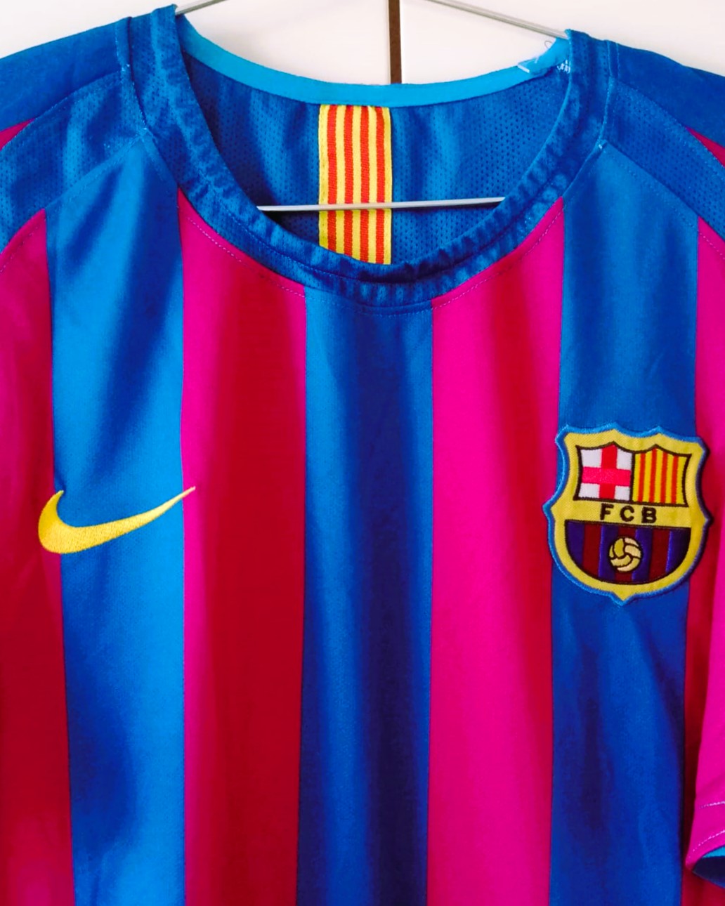 Camiseta Retro RONALDINHO 2005-06 Barcelona