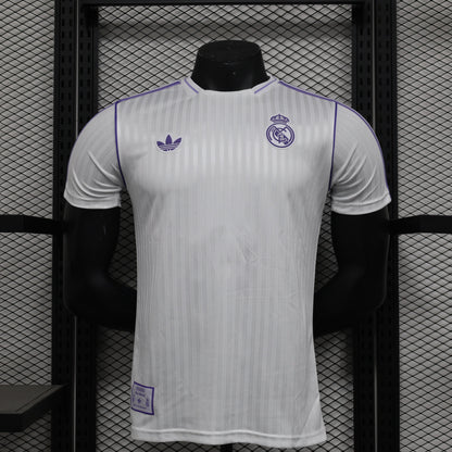 Camiseta Real Madrid Edición Especial Versión Jugador 25/26