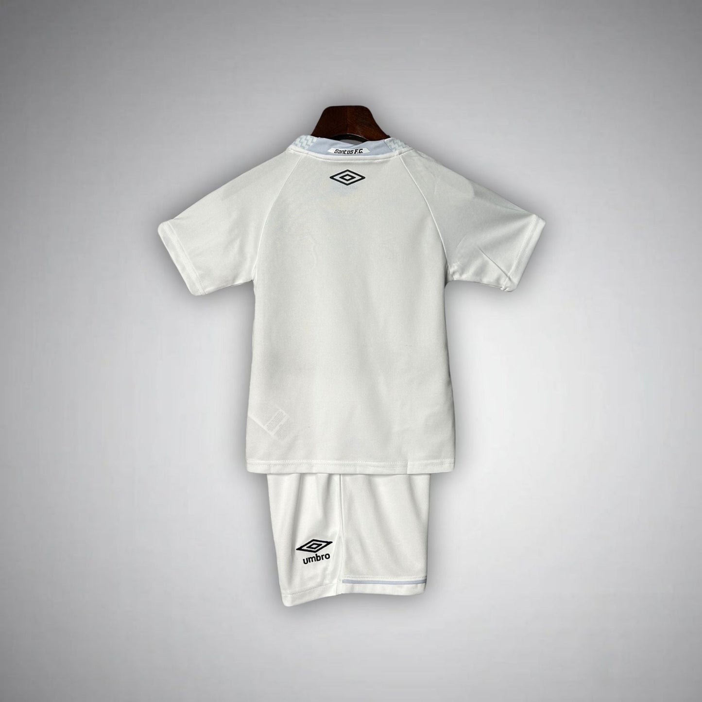 Kit Santos FC Local Kit Niños 2025/26