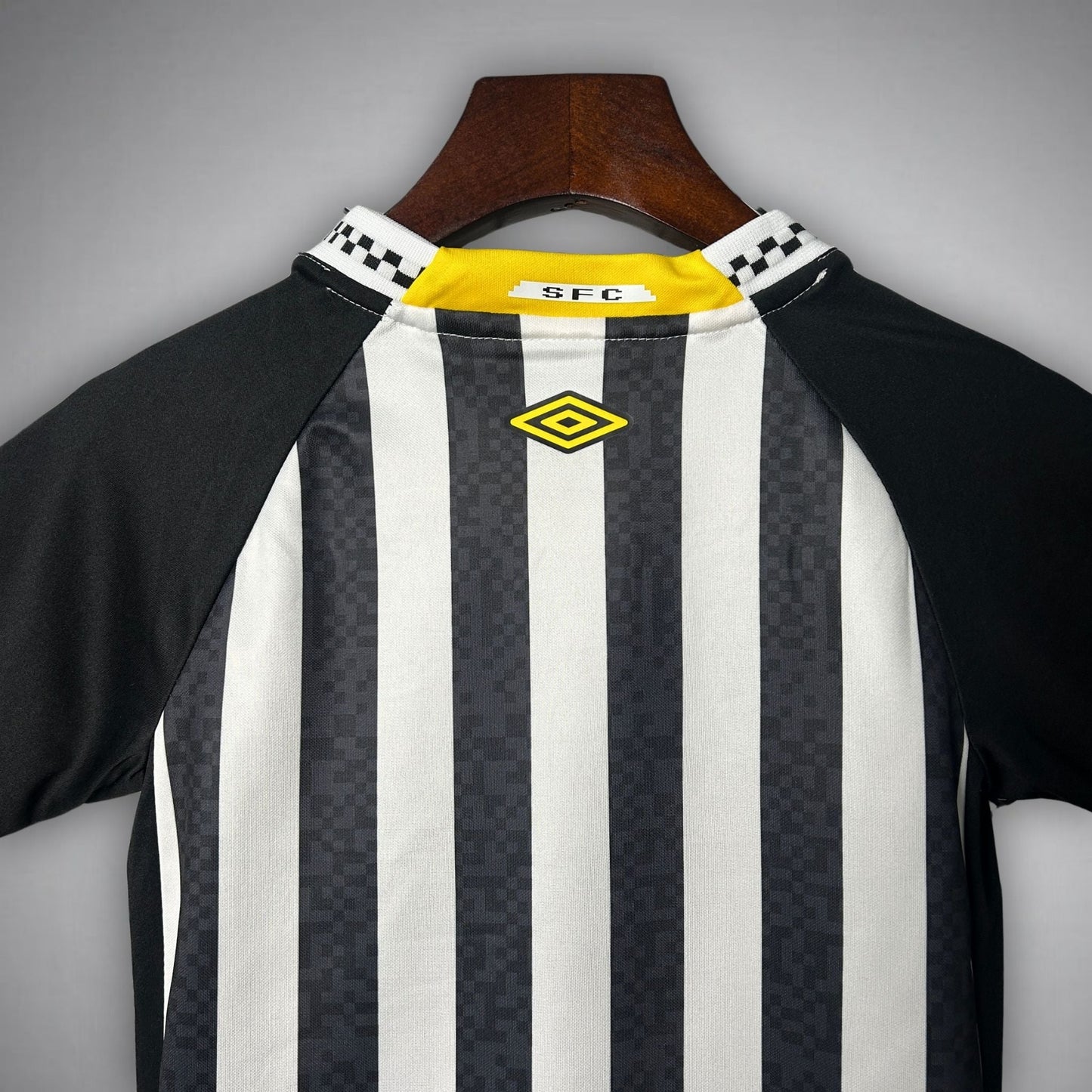 Kit Santos FC Visitante Niños 2025/26