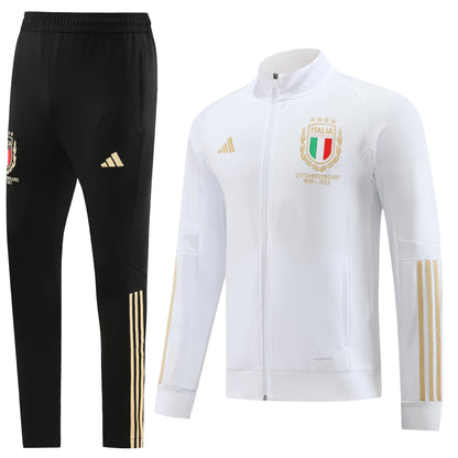 Conjunto Italia - Ed. 125 Aniversario vista sobre fondo blanco