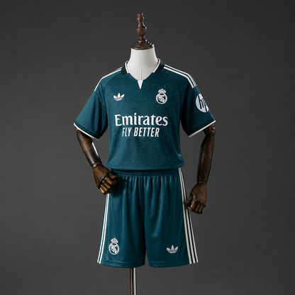 Camiseta Real Madrid 2026/27 – Segunda Equipación Versión Niño