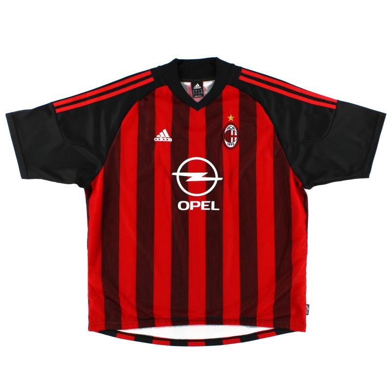 Camiseta Retro AC Milan 2002/2003 vista sobre fondo blanco