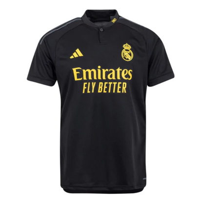 Camiseta Real Madrid tercera 2023/2024 vista sobre fondo blanco