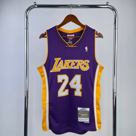 Los Angeles Lakers 03/04