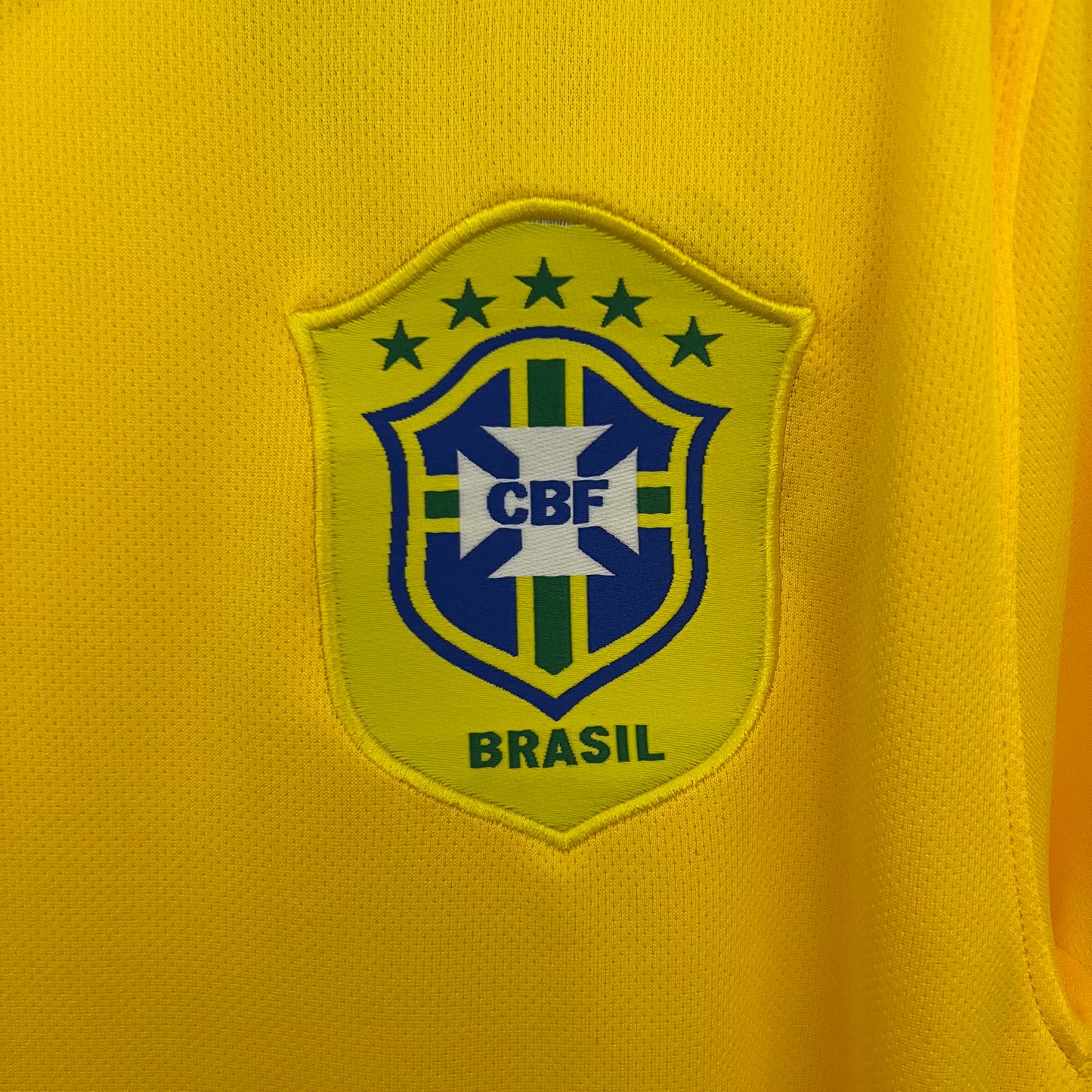 Camiseta Brasil local Retro 2006