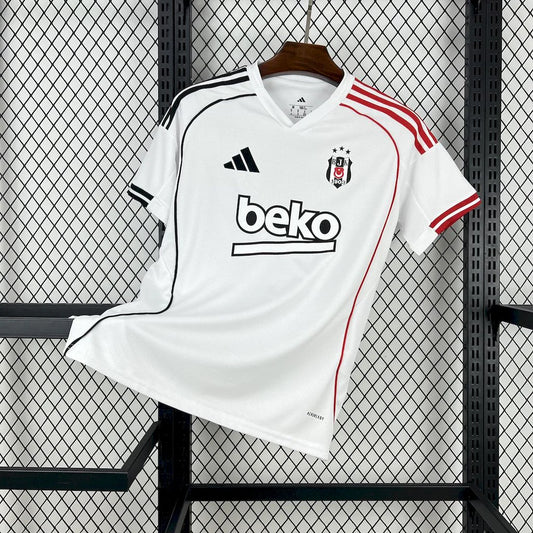 Camiseta Local Besiktas 25/26