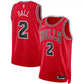 Camiseta Chicago Bulls Icon 2024 vista sobre fondo blanco